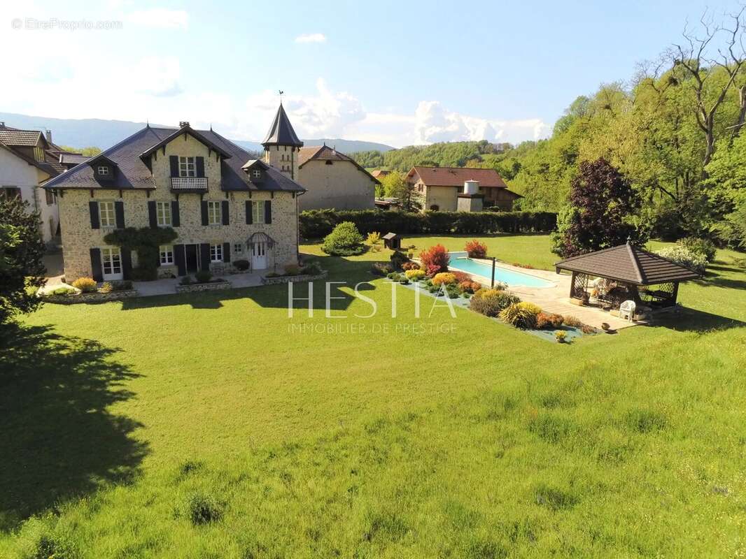 Maison à HAUTEVILLE-SUR-FIER