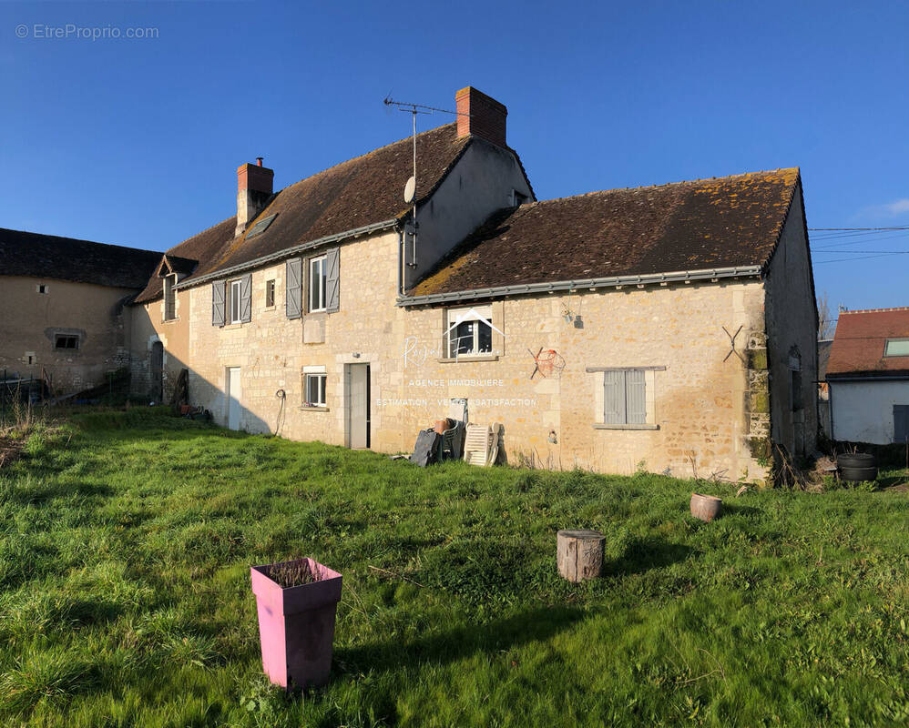 Maison à LA CELLE-SAINT-AVANT