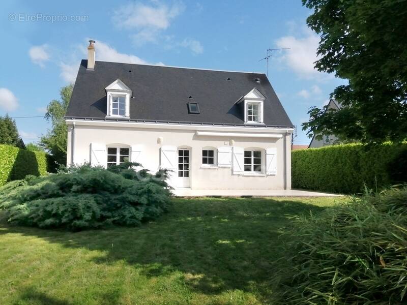 Maison à SAINT-CYR-SUR-LOIRE