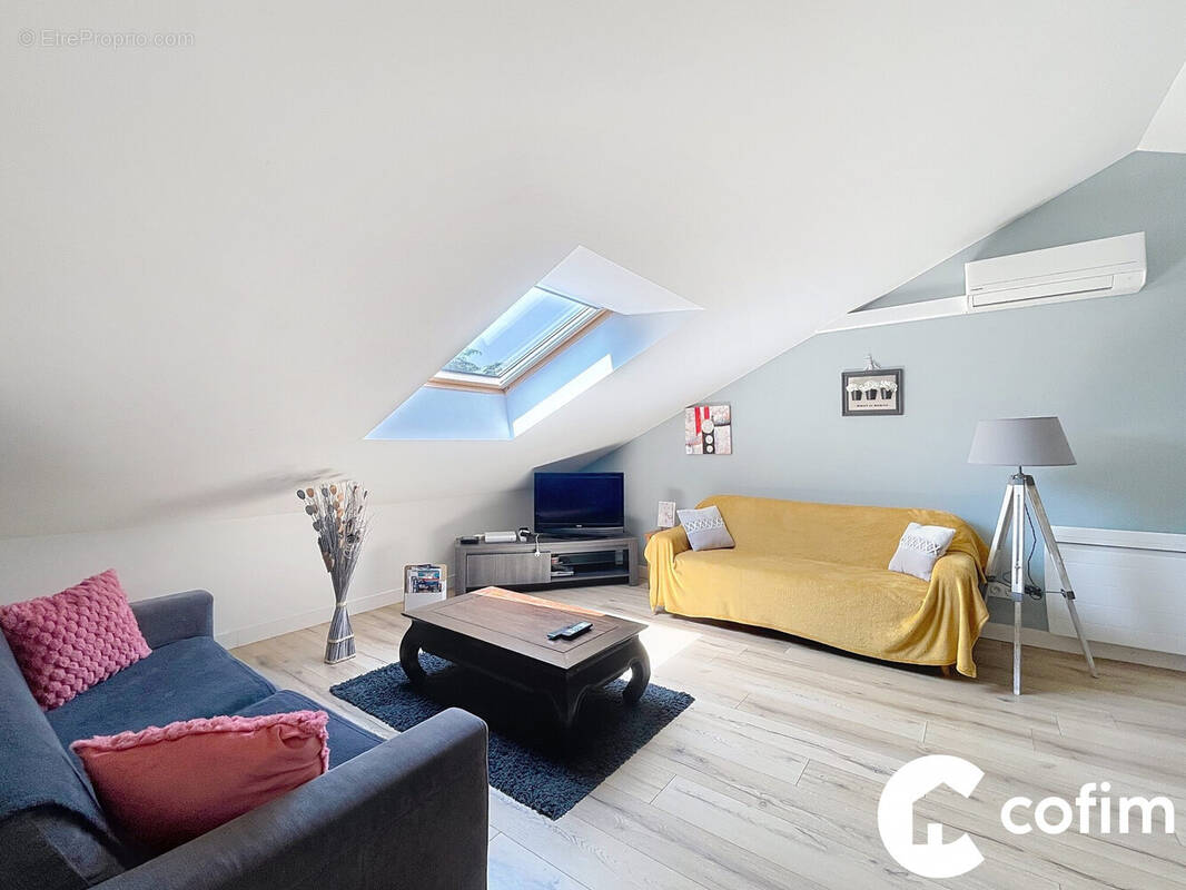 salon  - Appartement à LOURDES