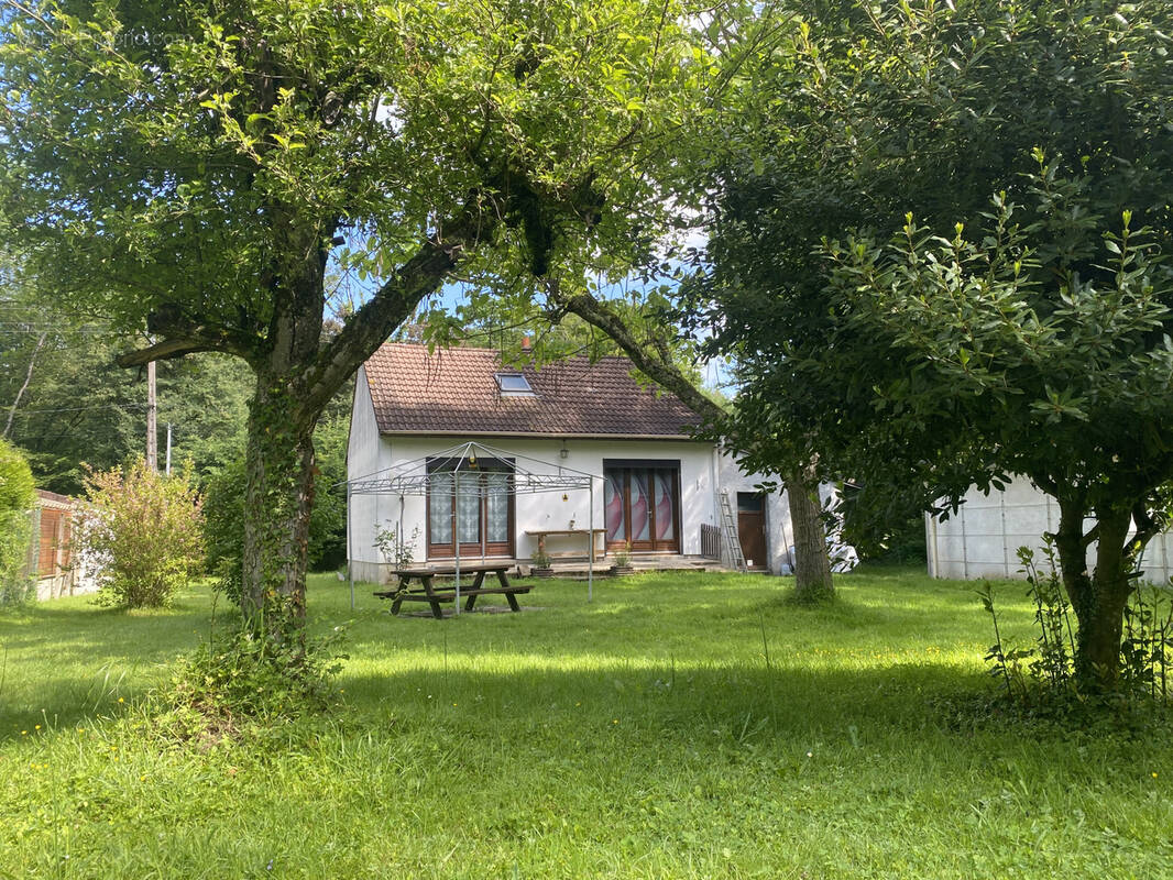 Maison à CHARNY