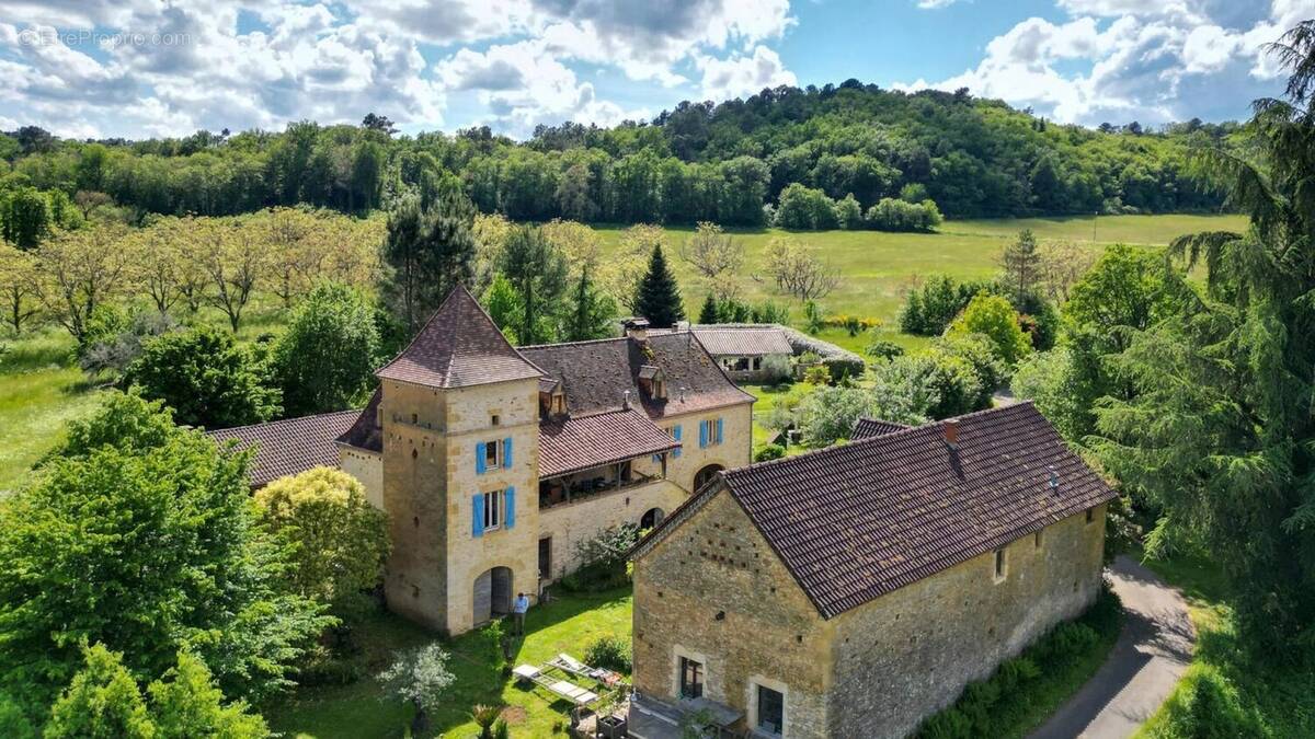 Maison à GOURDON