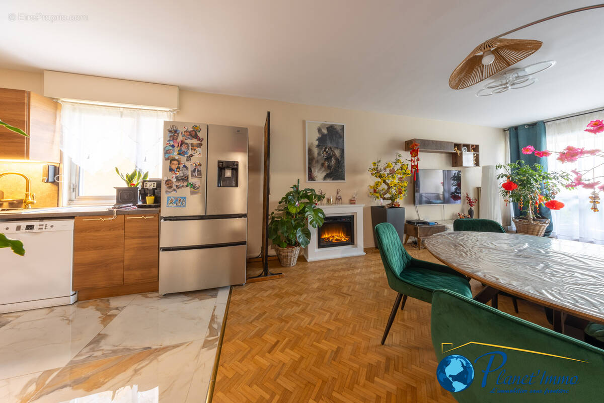Appartement à SAINT-ETIENNE