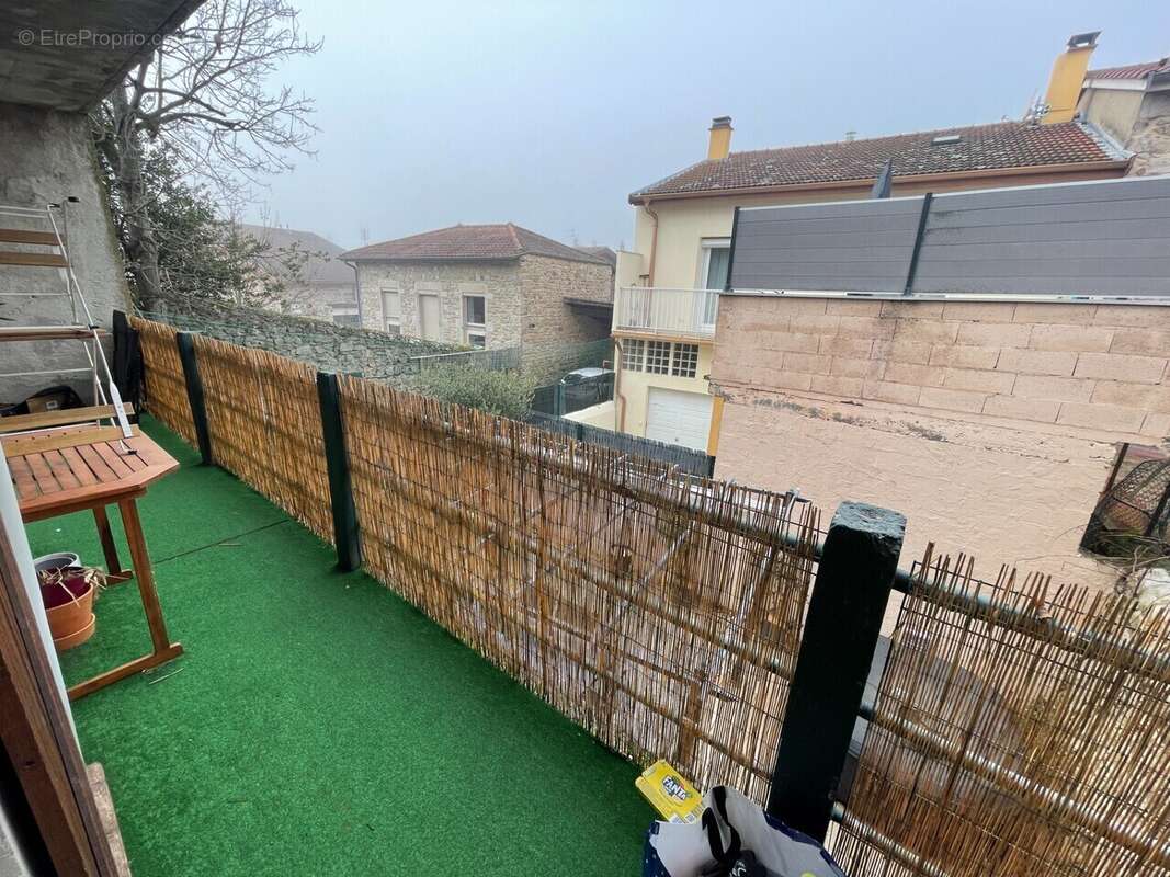 Appartement à SAINT-ANDEOL-LE-CHATEAU