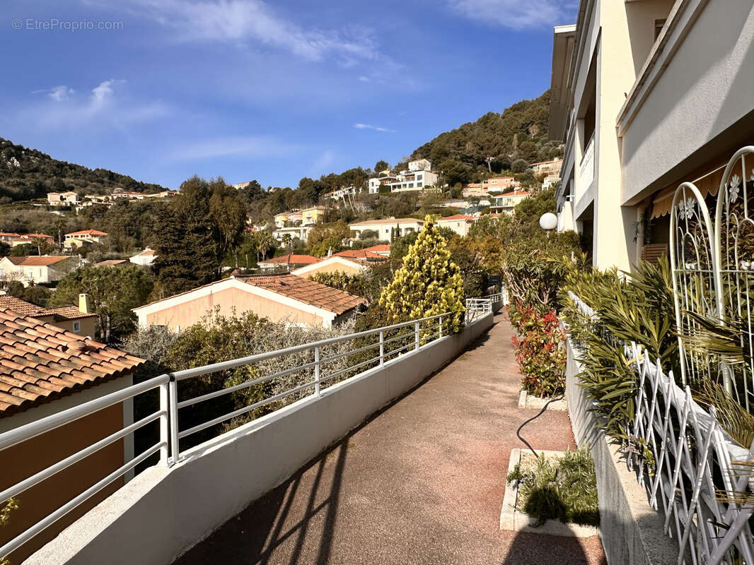 Appartement à EZE