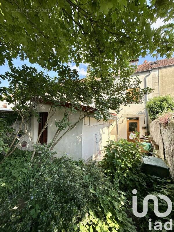 Photo 1 - Maison à VILLEMOMBLE