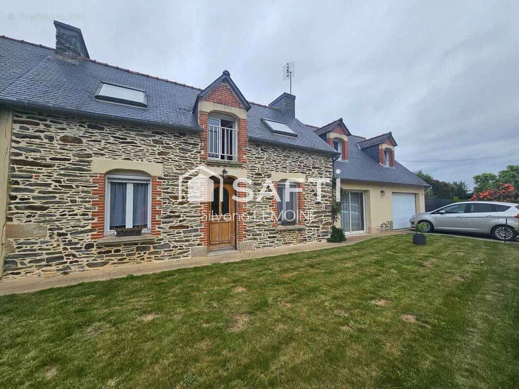 Photo 1 - Maison à PLUMIEUX