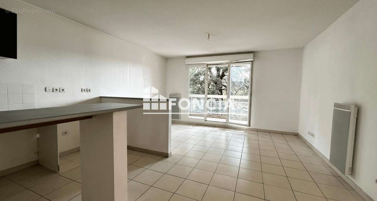Appartement à MARSEILLE-12E