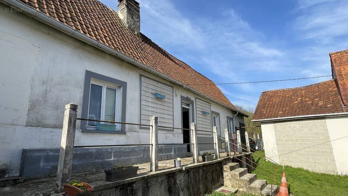 Maison à MARESQUEL-ECQUEMICOURT
