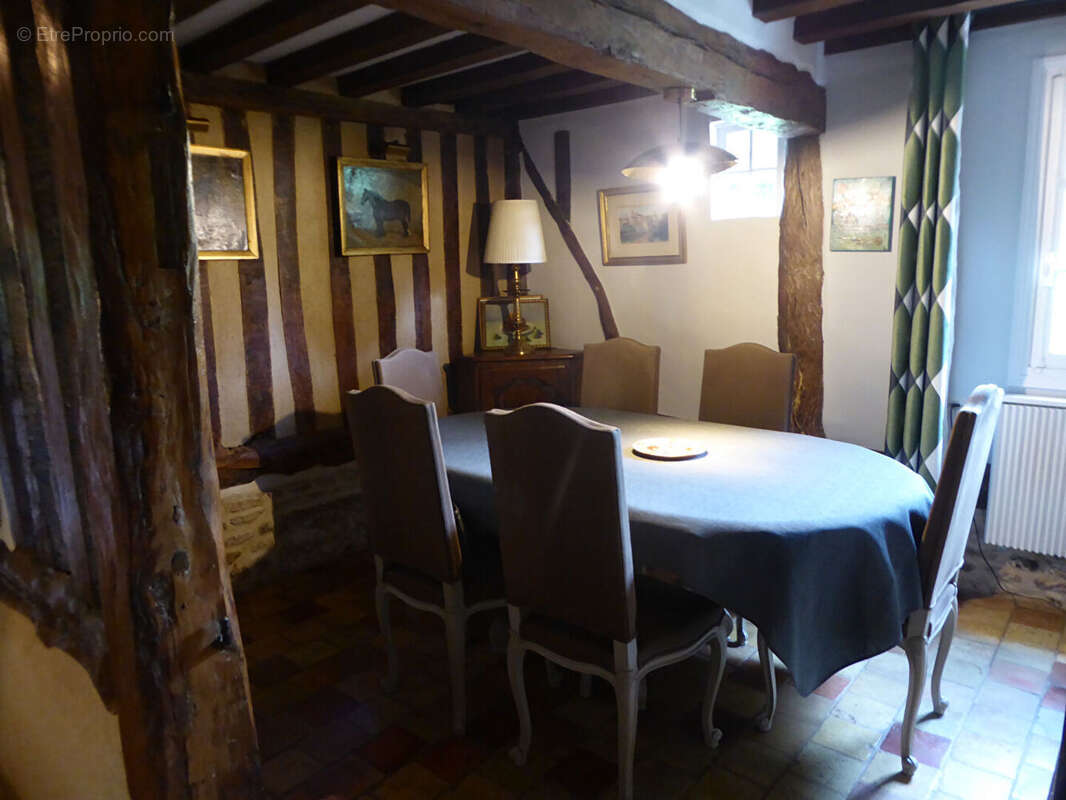 Maison à PONT-L&#039;EVEQUE
