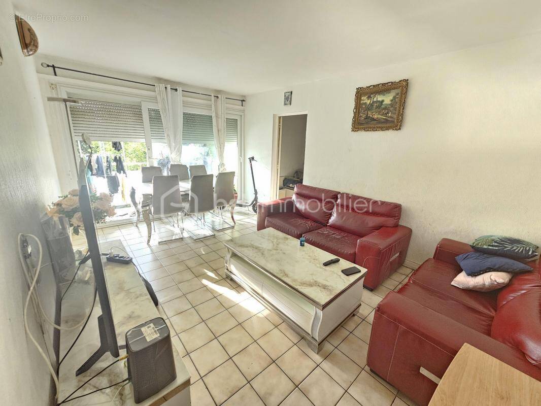 Appartement à RIS-ORANGIS