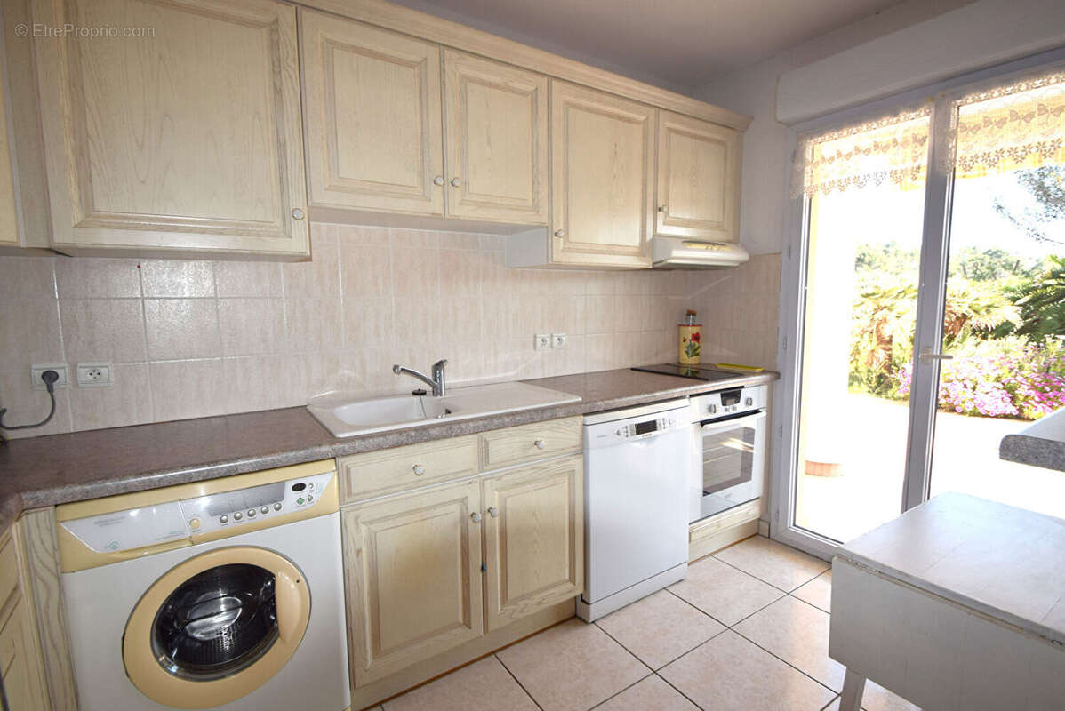 Appartement à SAINT-RAPHAEL
