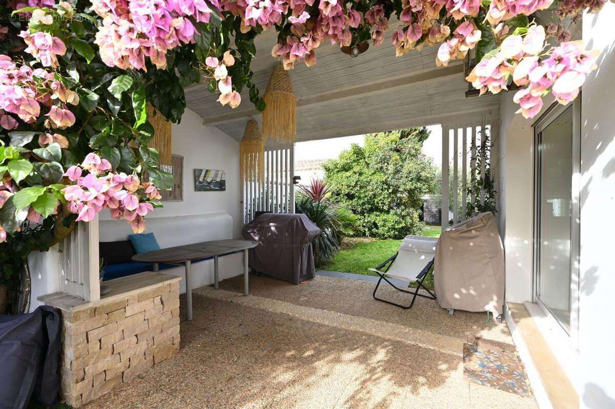 Maison à LA COUARDE-SUR-MER