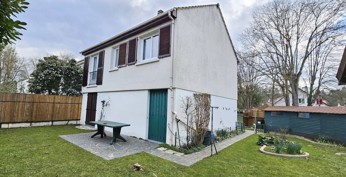 Maison à PRESLES