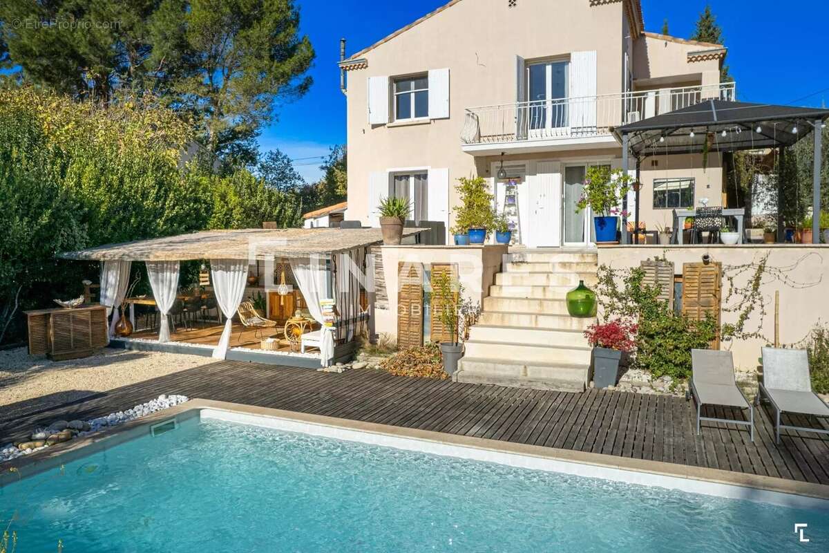 Maison à PERTUIS
