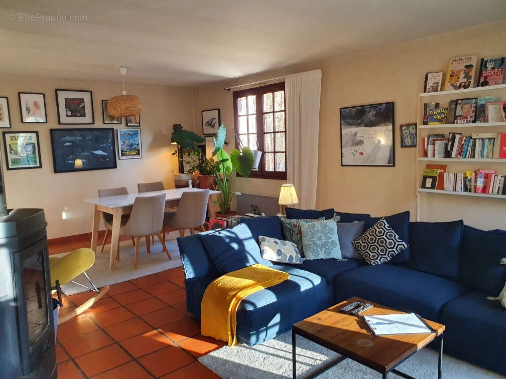 Maison à MONCEAUX-SUR-DORDOGNE