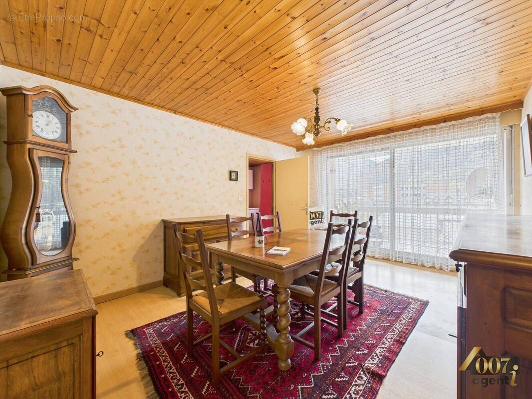 Appartement à MOUTIERS