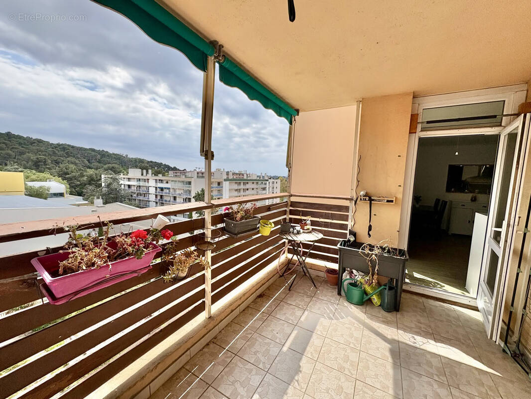 Appartement à LA VALETTE-DU-VAR