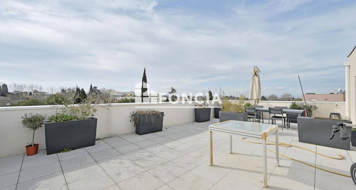 Appartement à SAINT-JEAN-DE-VEDAS