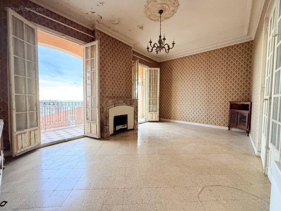 Appartement à BEAUSOLEIL