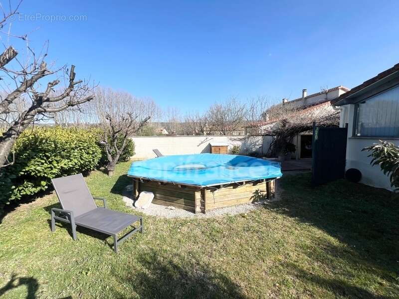 Maison à CERESTE