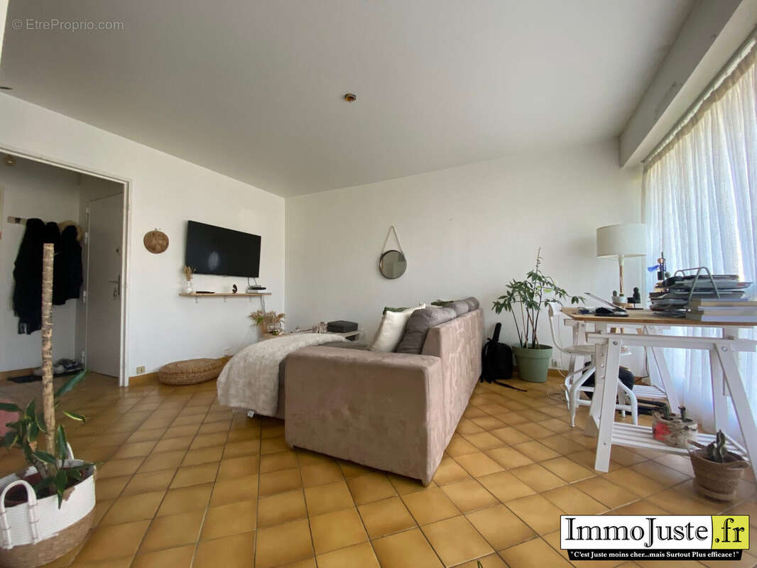 Appartement à LES ESSARTS-LE-ROI