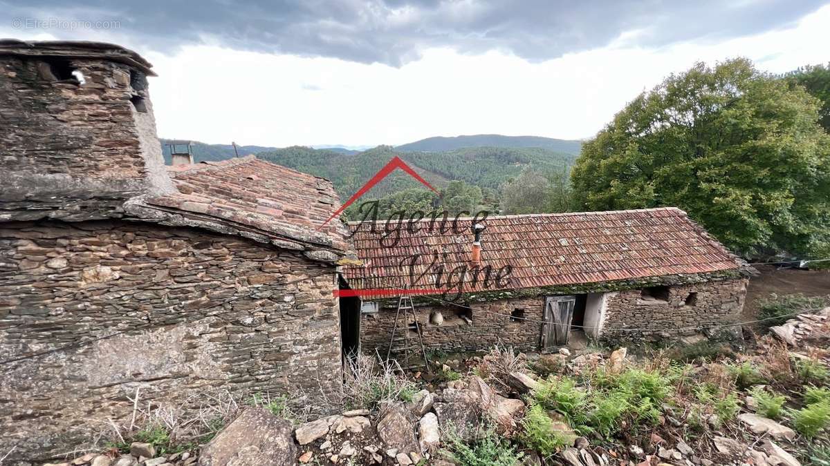Maison à PORTES
