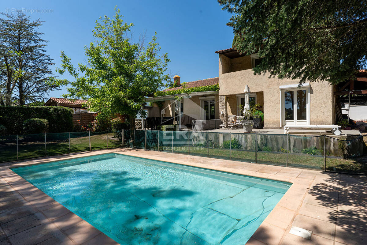 Maison à CABRIES
