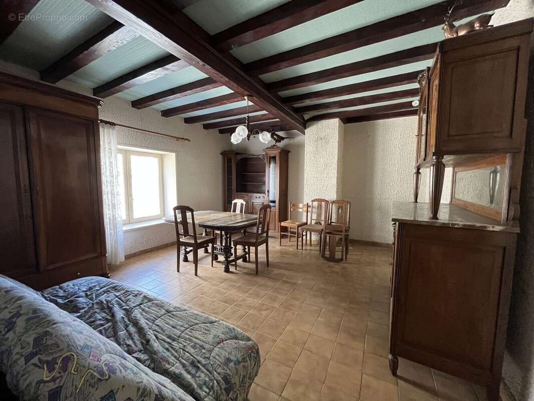Maison à LE PERREON