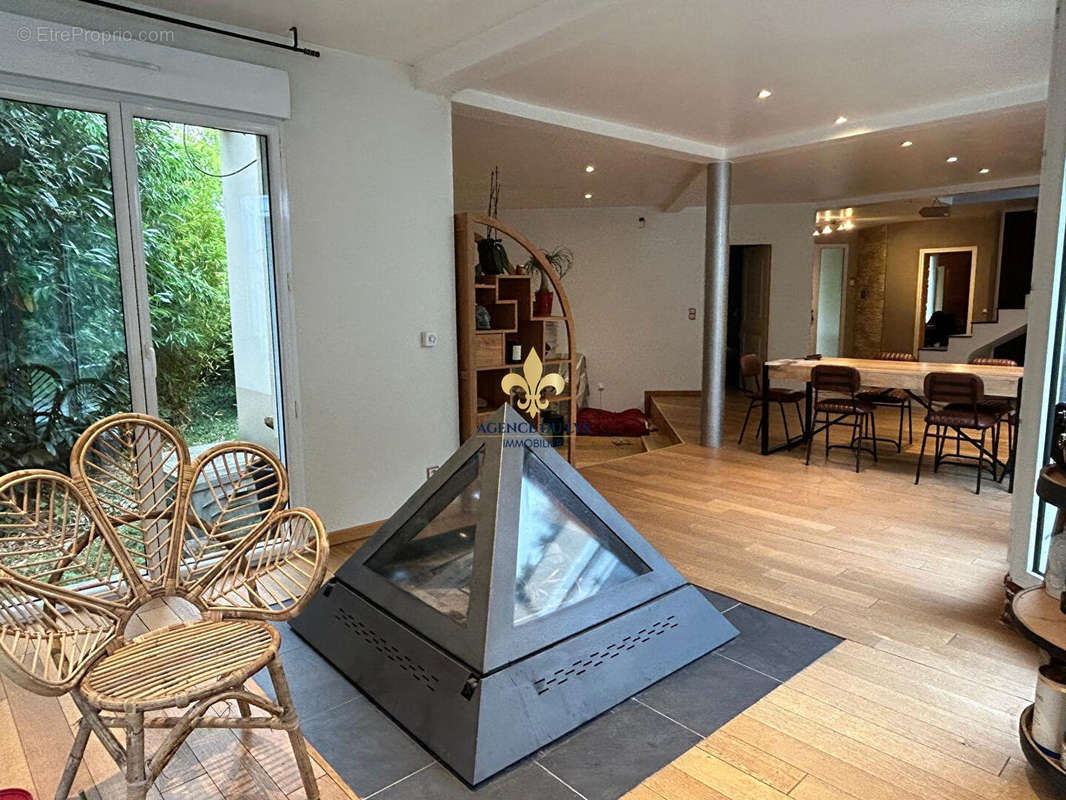 Maison à LAMORLAYE