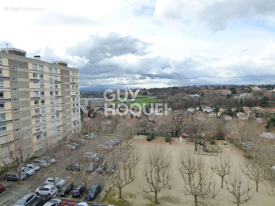 Appartement à OULLINS