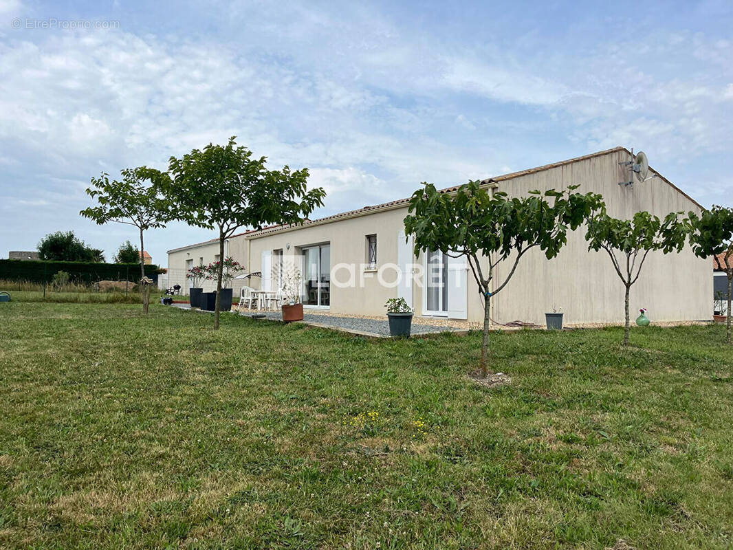 Maison à NIEULLE-SUR-SEUDRE