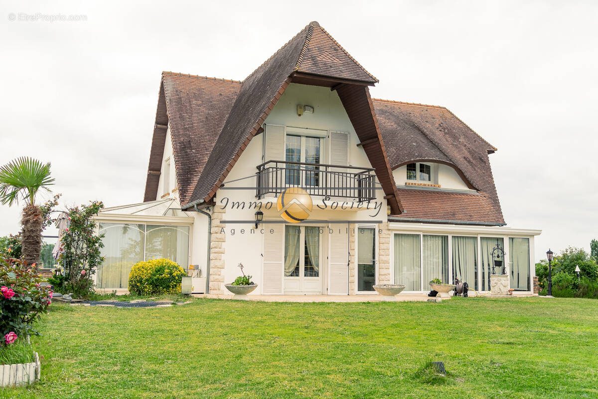 Maison à TOURVILLE-LA-RIVIERE