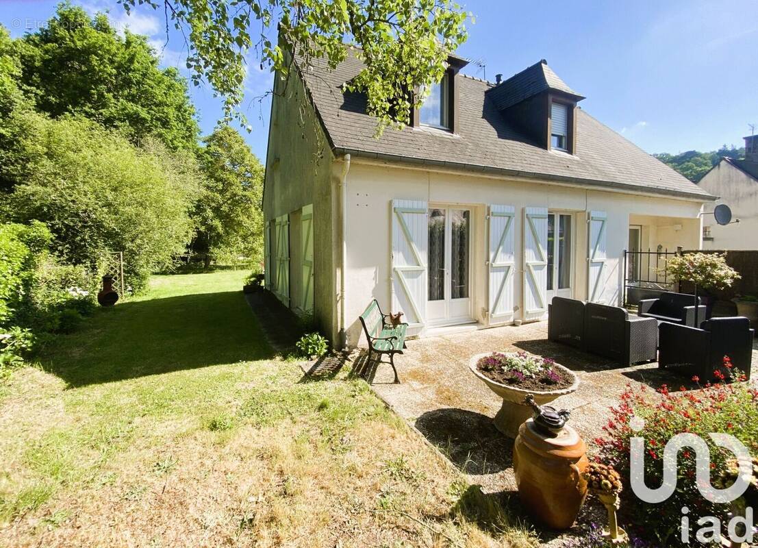 Photo 1 - Maison à JUGON-LES-LACS
