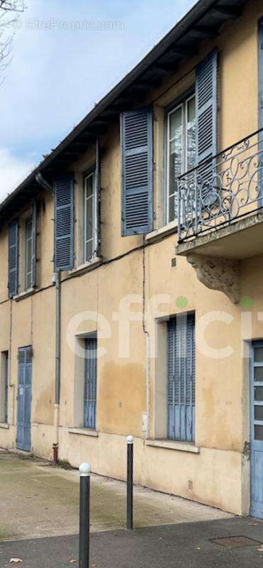 Appartement à TASSIN-LA-DEMI-LUNE