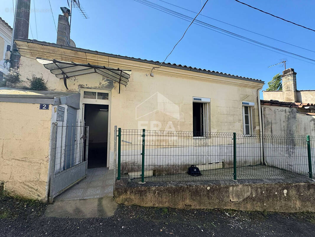 Maison à TAURIAC