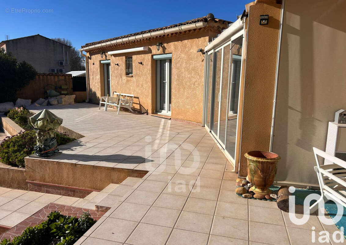 Photo 4 - Maison à ARAMON