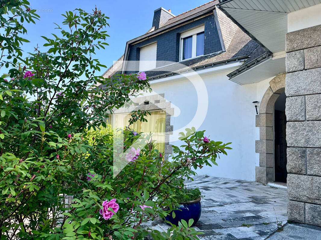 Maison à CAMORS