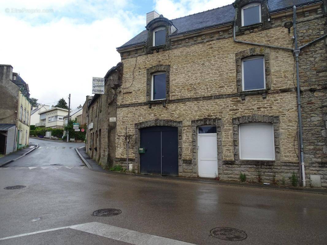 Maison à LOCMINE