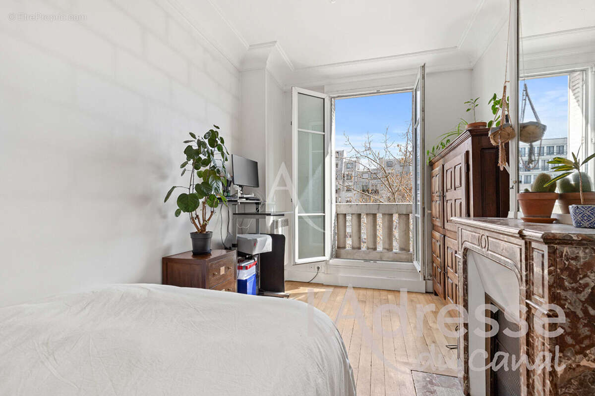 Appartement à PARIS-10E