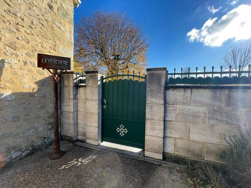 Maison à PORTETS