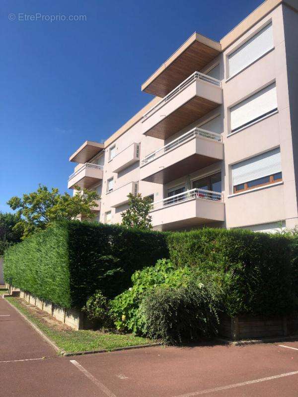 Appartement à SAINT-GRATIEN