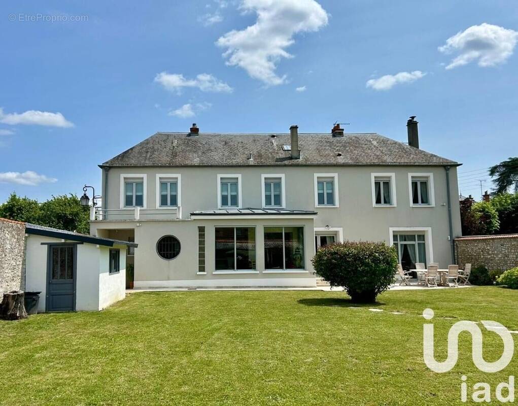 Photo 1 - Maison à ETRECHY