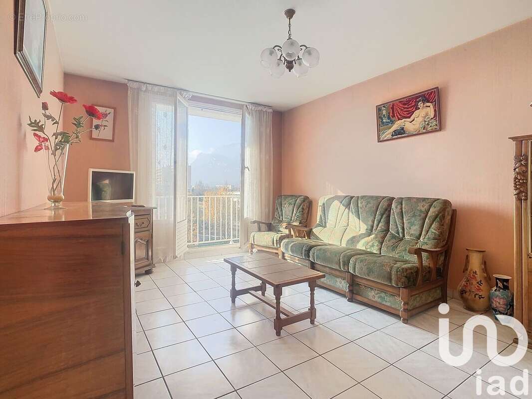 Photo 3 - Appartement à LE PONT-DE-CLAIX