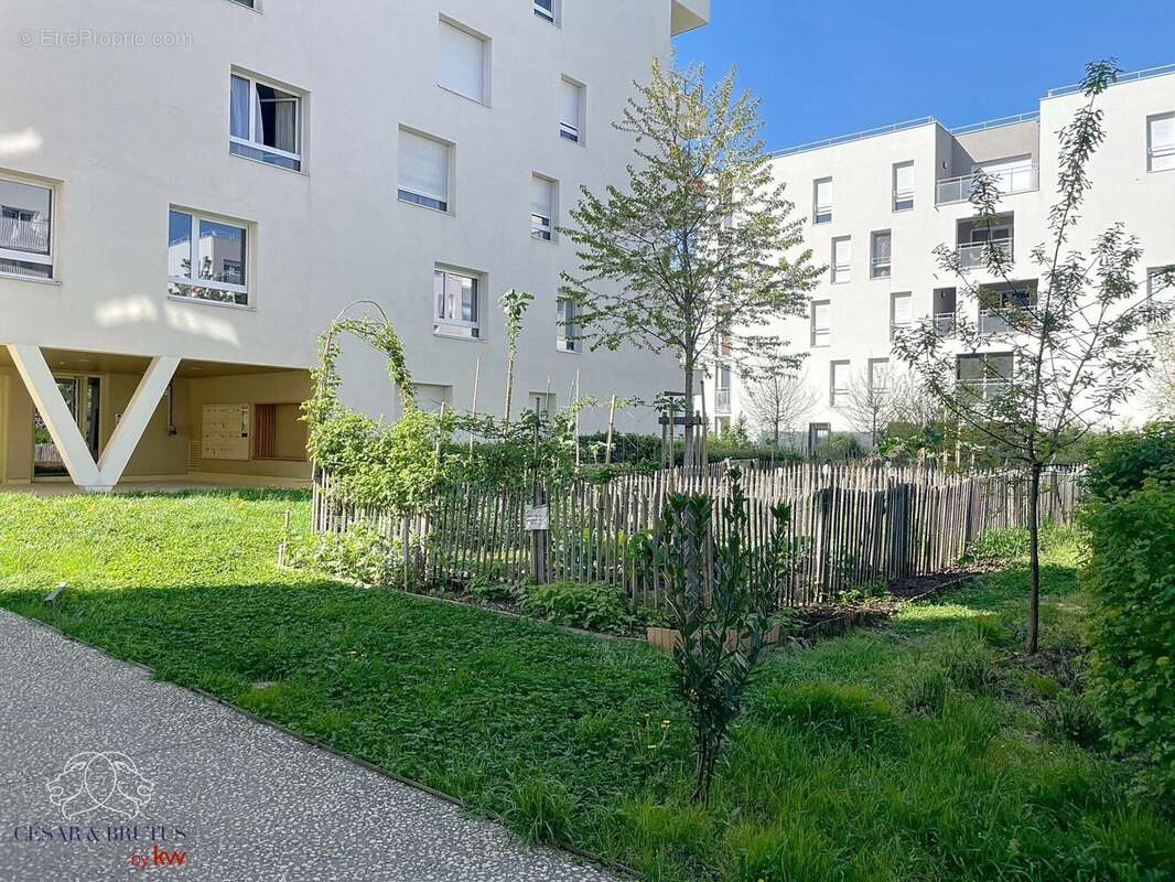 Appartement à VAULX-EN-VELIN