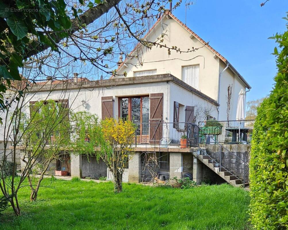 Photo 1 - Maison à ARPAJON