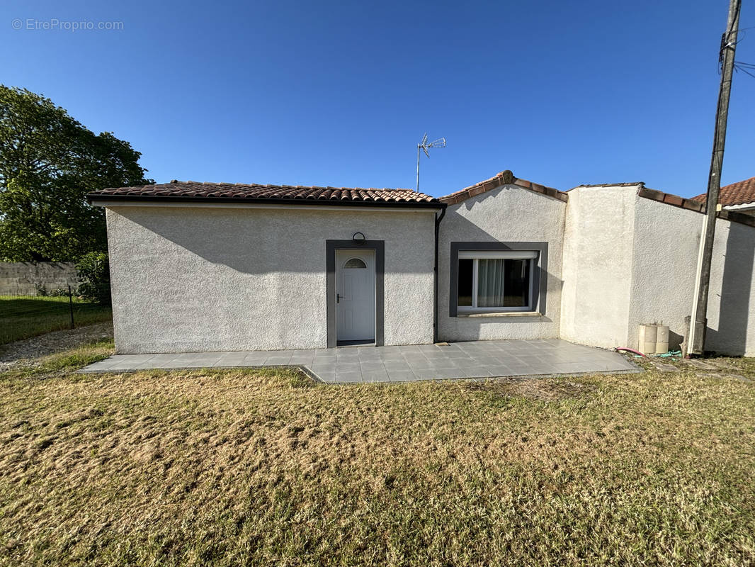 Maison à MESCHERS-SUR-GIRONDE