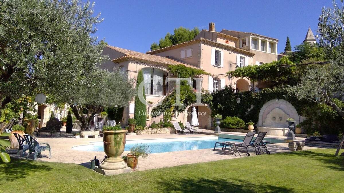 Maison à VAISON-LA-ROMAINE