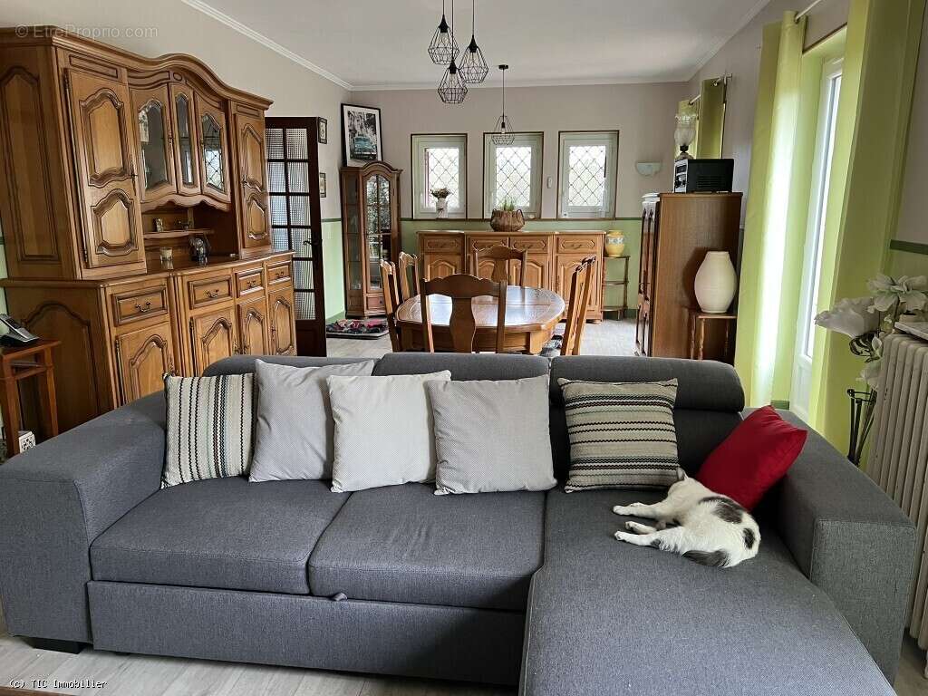Maison à CIVRAY
