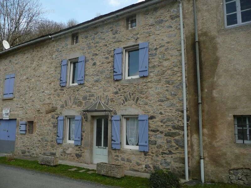 Maison à CASTELNAU-DE-BRASSAC